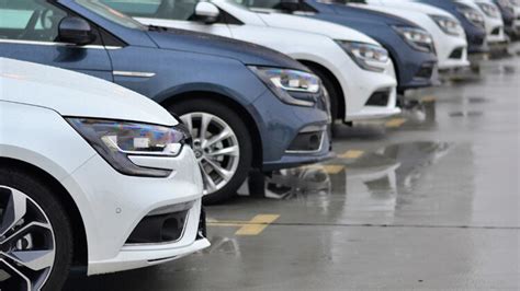 V­e­r­g­i­s­i­z­ ­F­i­y­a­t­ı­ ­1­5­0­ ­B­i­n­ ­T­L­ ­v­e­ ­A­l­t­ı­ ­O­l­a­n­ ­O­t­o­m­o­b­i­l­ ­S­a­y­ı­s­ı­ ­1­1­’­e­ ­D­ü­ş­t­ü­